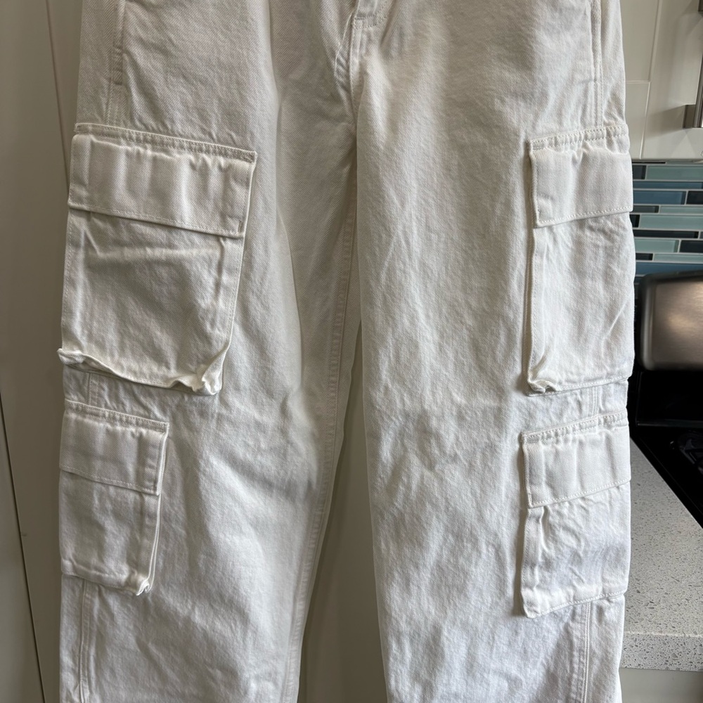 Aritzia Denim Forum The '90s Millie Hi-rise Cargo Jean - Picture 6 of 11